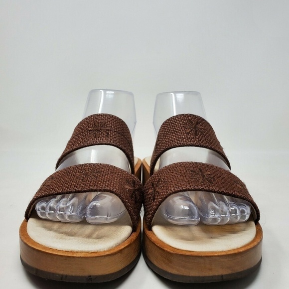 LL BEAN Leather Strappy Slip On Sandal Brown Weave - Picture 3 of 10